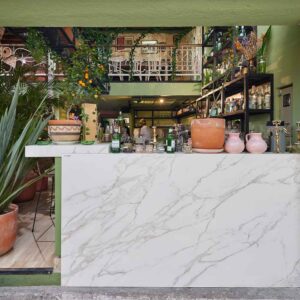 Proyectos_0000_Mesón Neolith Calacatta Silk